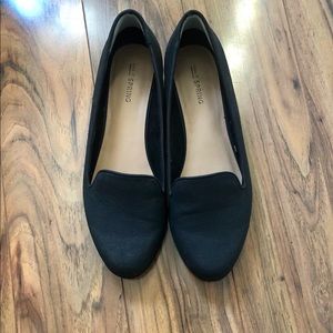 Black flats